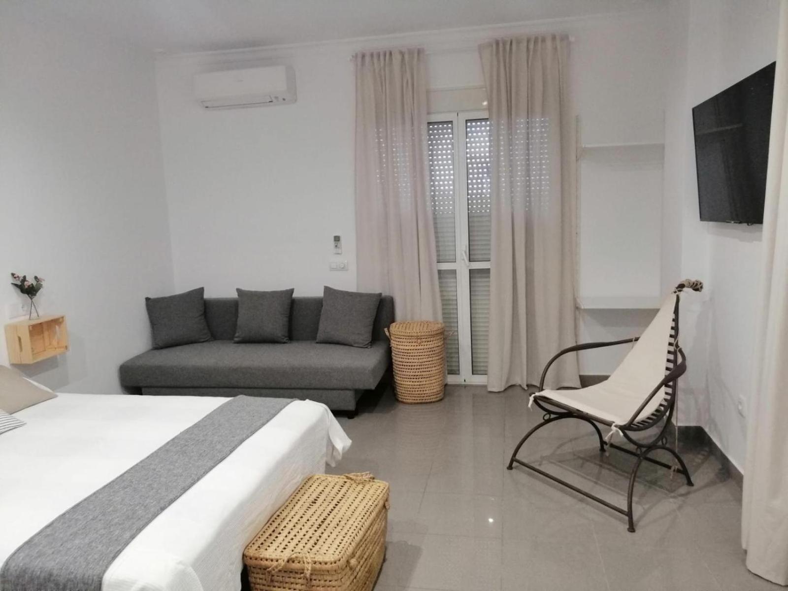 Hostal La Tarayuela Barbate Exteriör bild