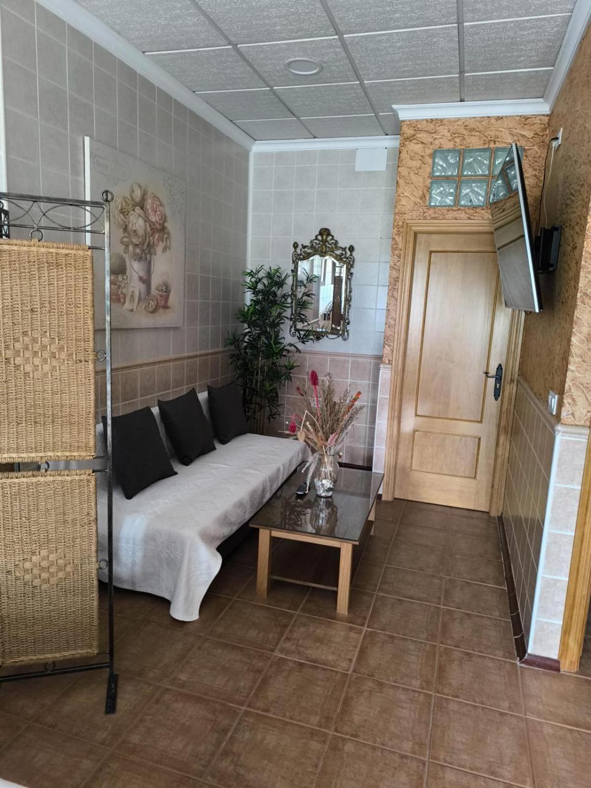 Hostal La Tarayuela Barbate Exteriör bild