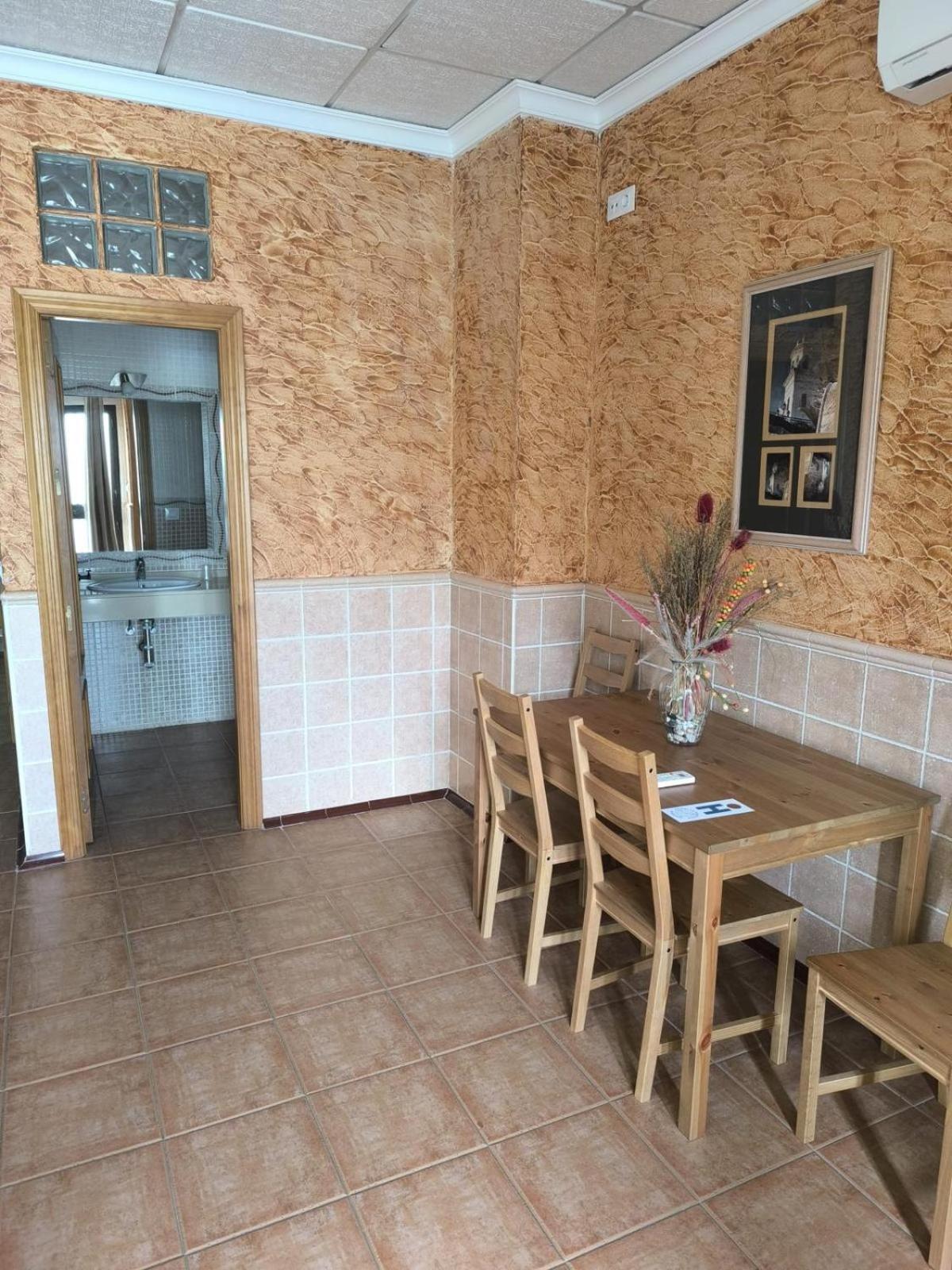 Hostal La Tarayuela Barbate Exteriör bild